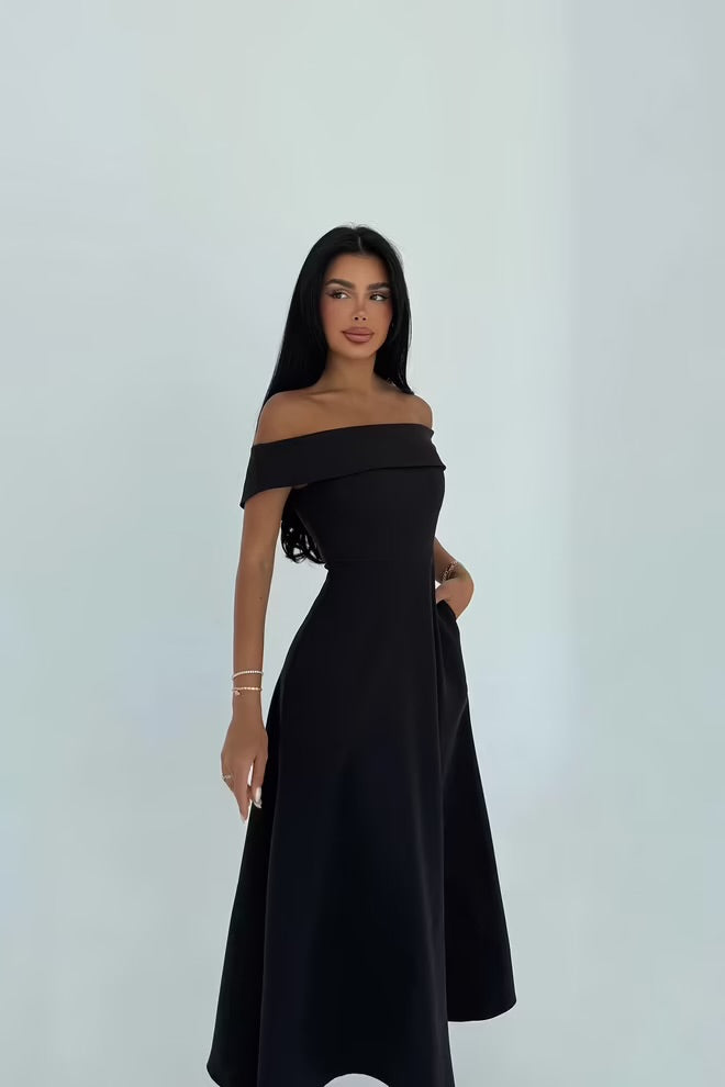 Elegant A-Line Maxi Dress With Off Shoulder Neck