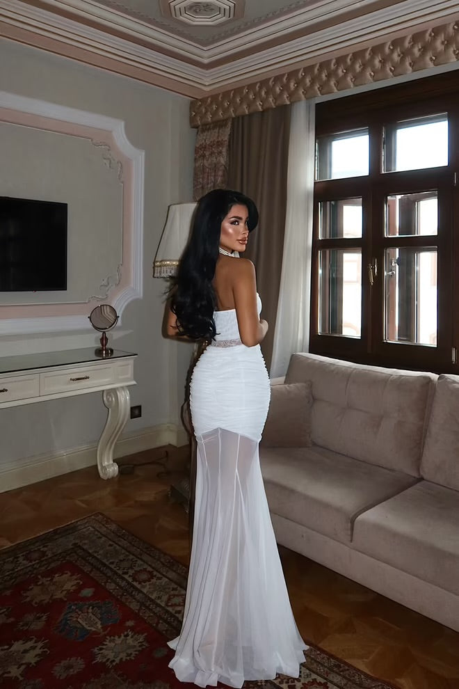 Elegant Strapless Sleeveless Sheath Dress