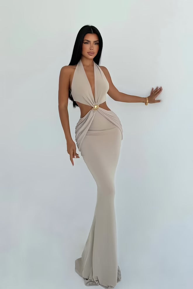 Elegant Bodycon Dress With Halter Neck
