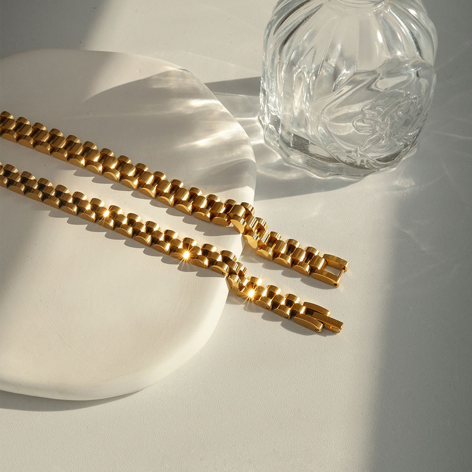 Stylish Gold-Plated Waterproof Watch Bracelet